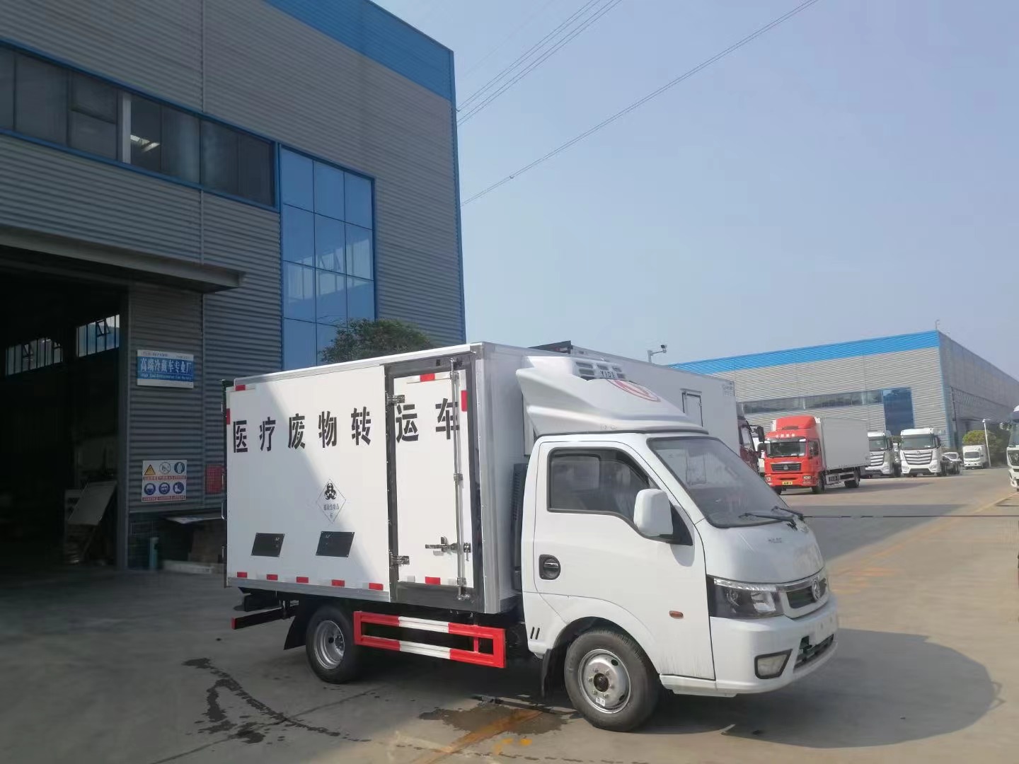 东风途逸蓝牌医疗废物转运车