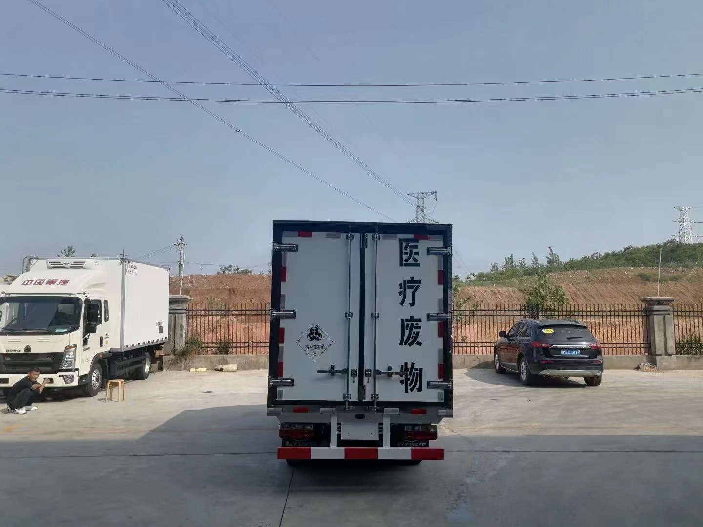 东风途逸蓝牌医疗废物转运车