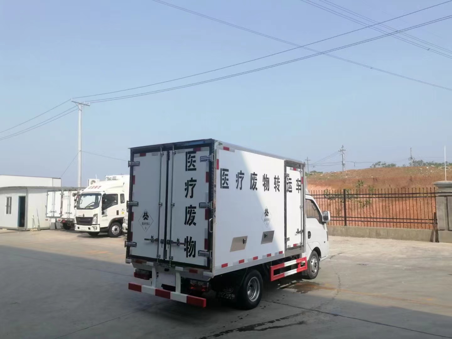 东风途逸蓝牌医疗废物转运车