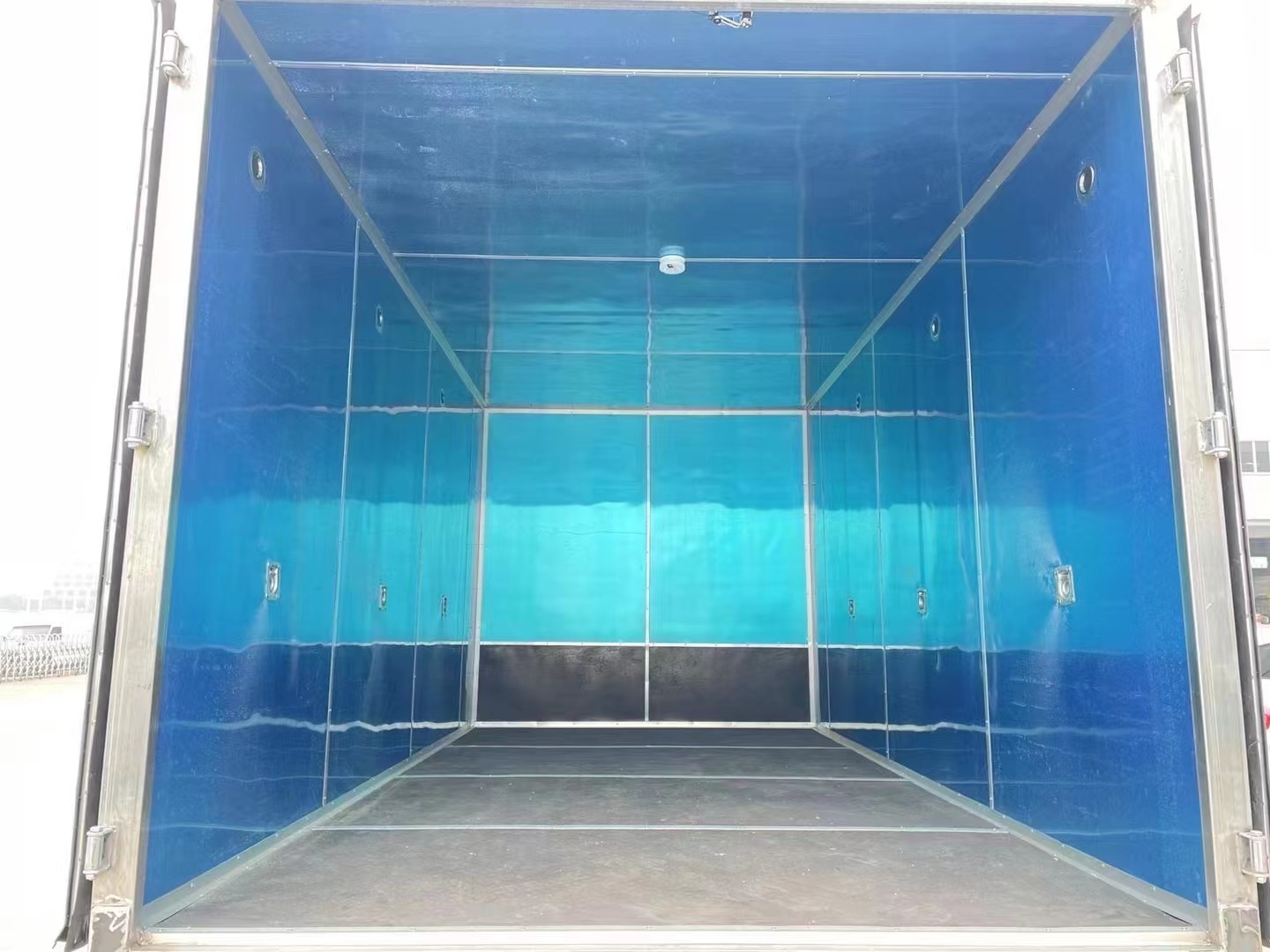 五十铃黄牌3.9吨爆破器材运输车