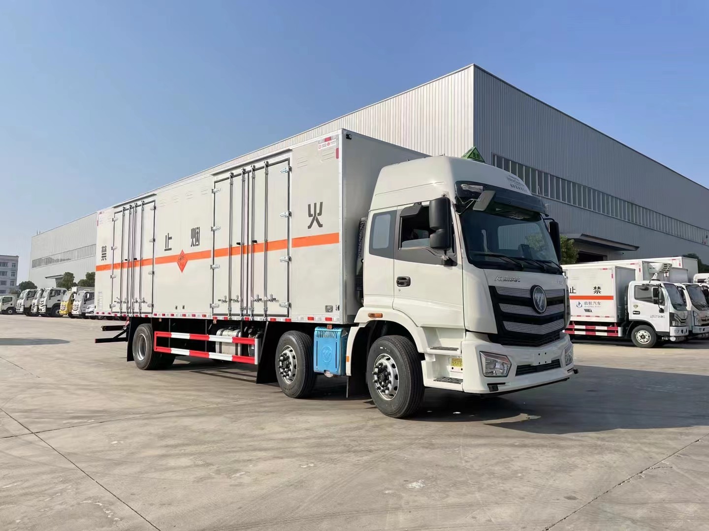 福田欧曼9.6米烟花爆竹运输车