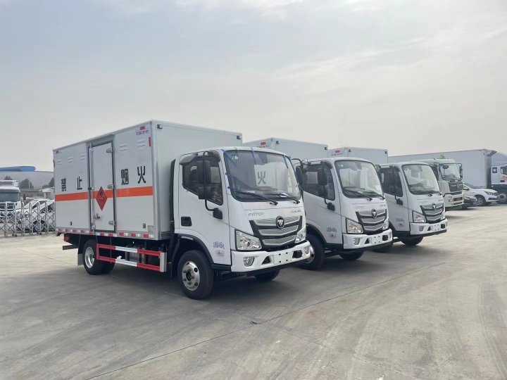 福田欧马可1.4吨蓝牌气体厢式运输车