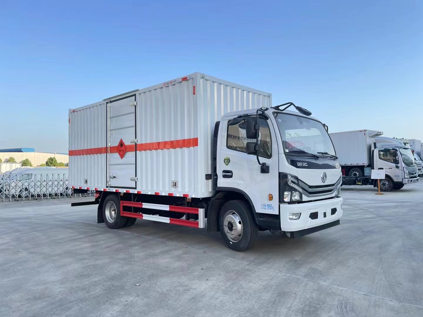 5.2米易燃气体厢式车/二类危险车