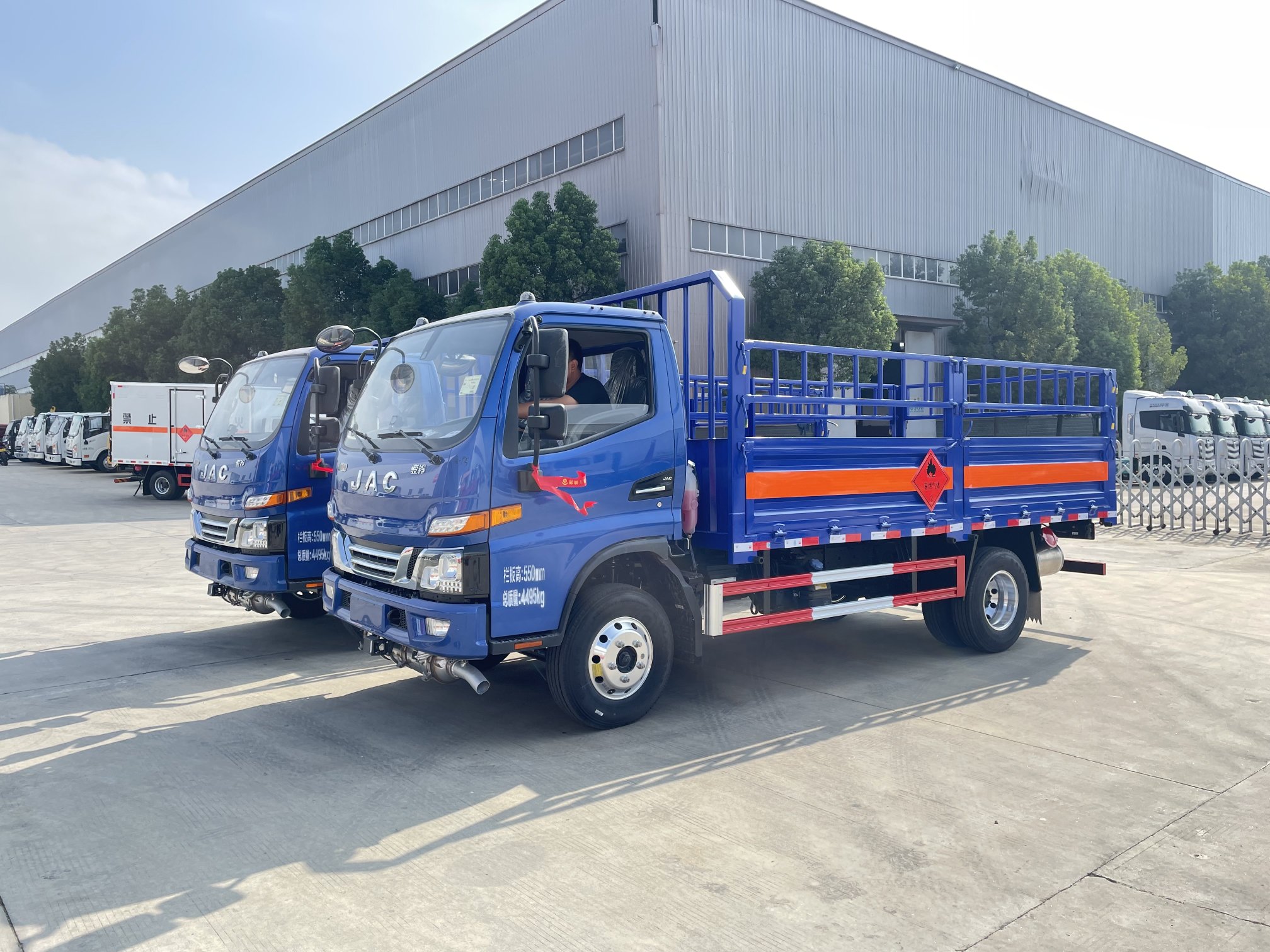 江淮蓝牌4.1米气瓶运输车