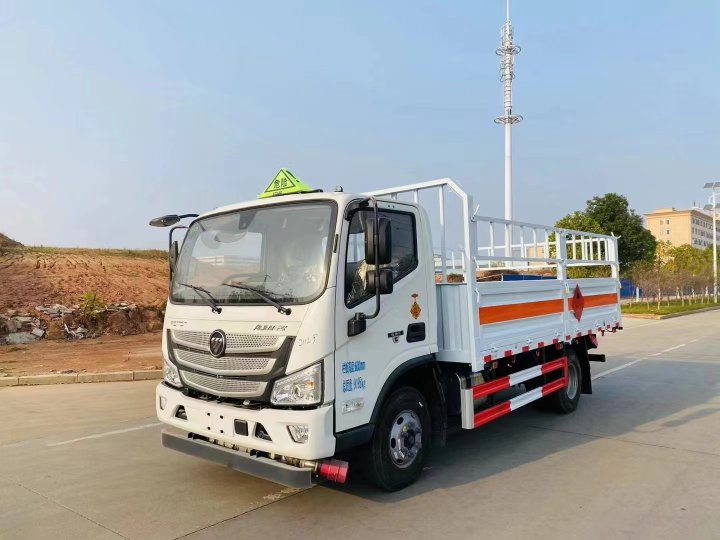 福田欧马可4米3气瓶运输车