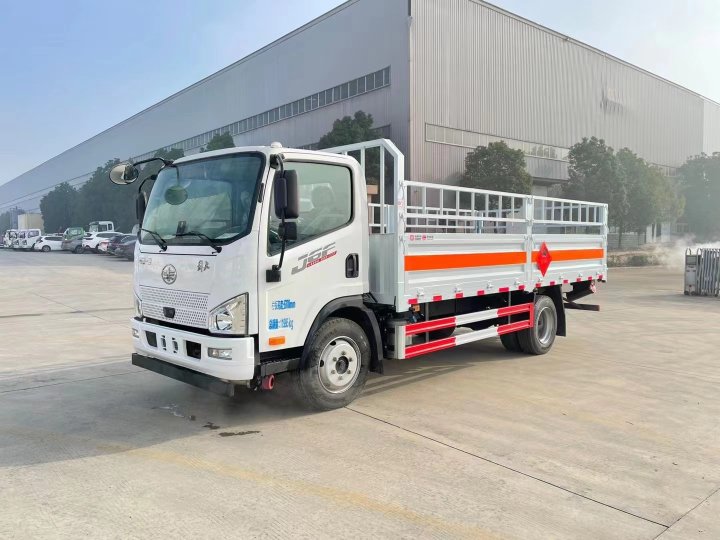 解放5.2米气瓶运输车/7.55吨