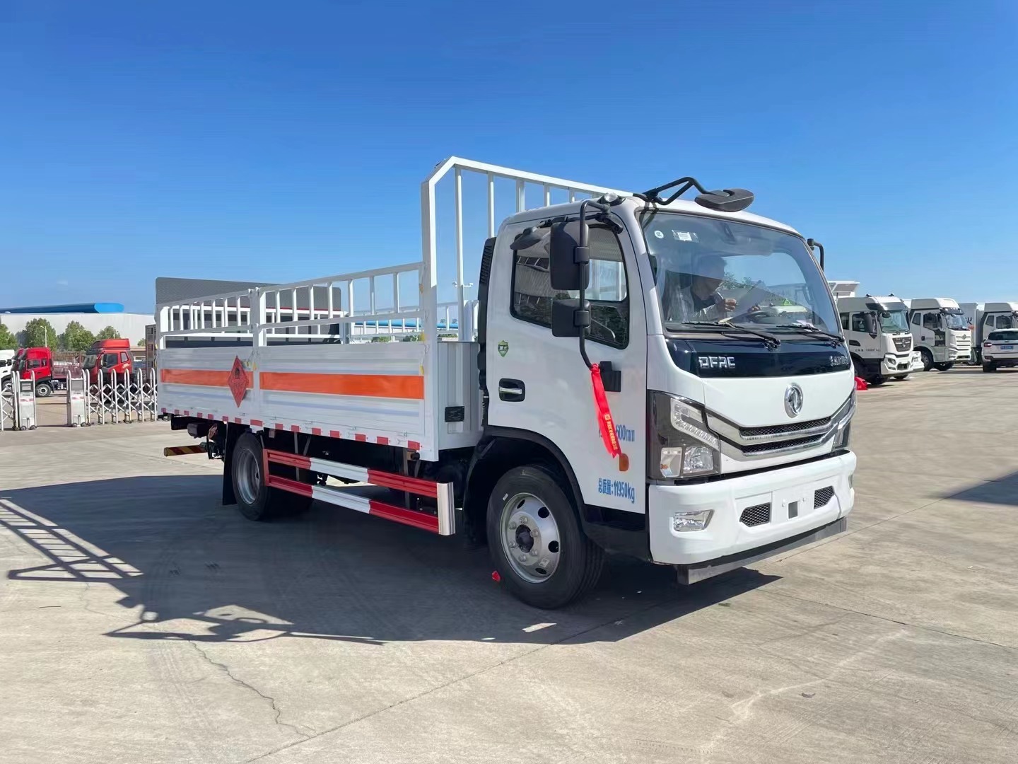 东风5.2米气瓶运输车