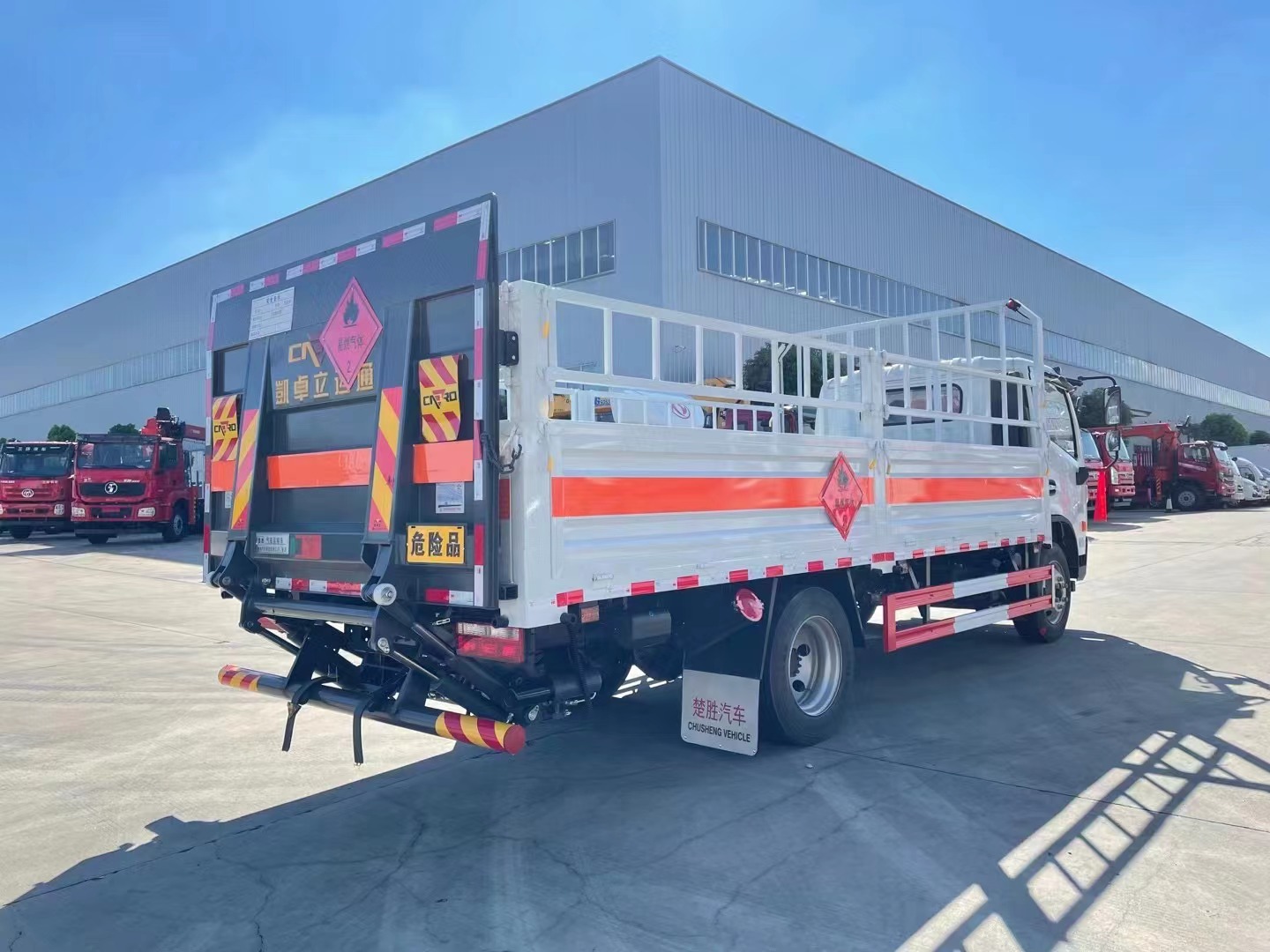 东风5.2米气瓶运输车