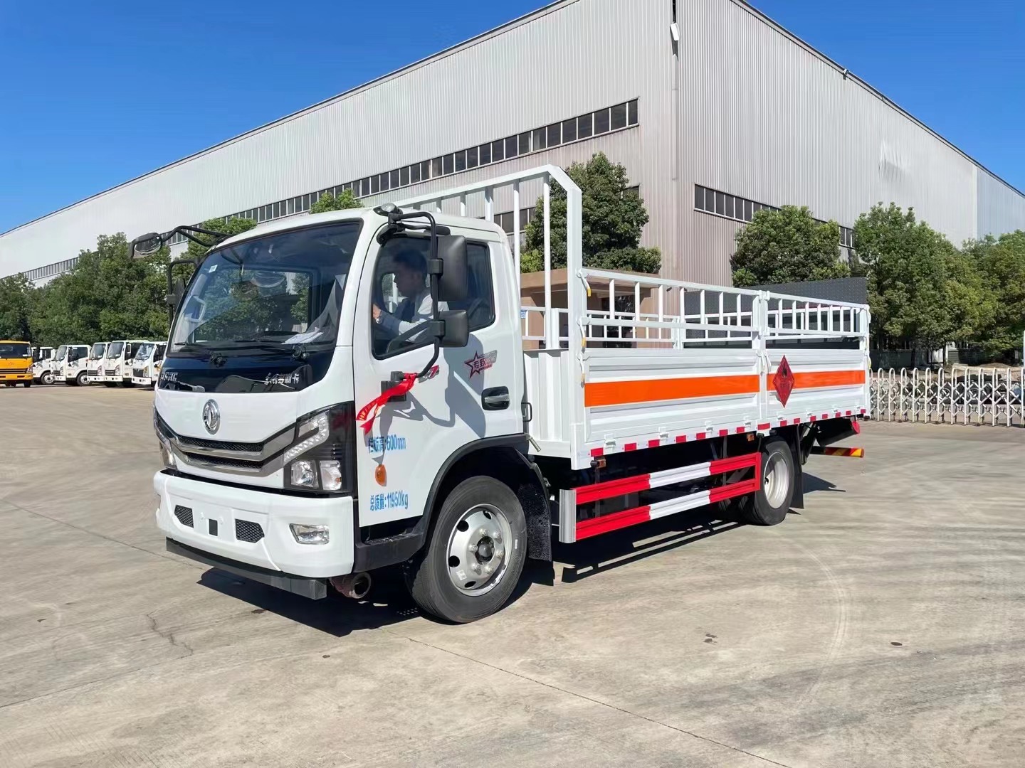 东风5.2米气瓶运输车