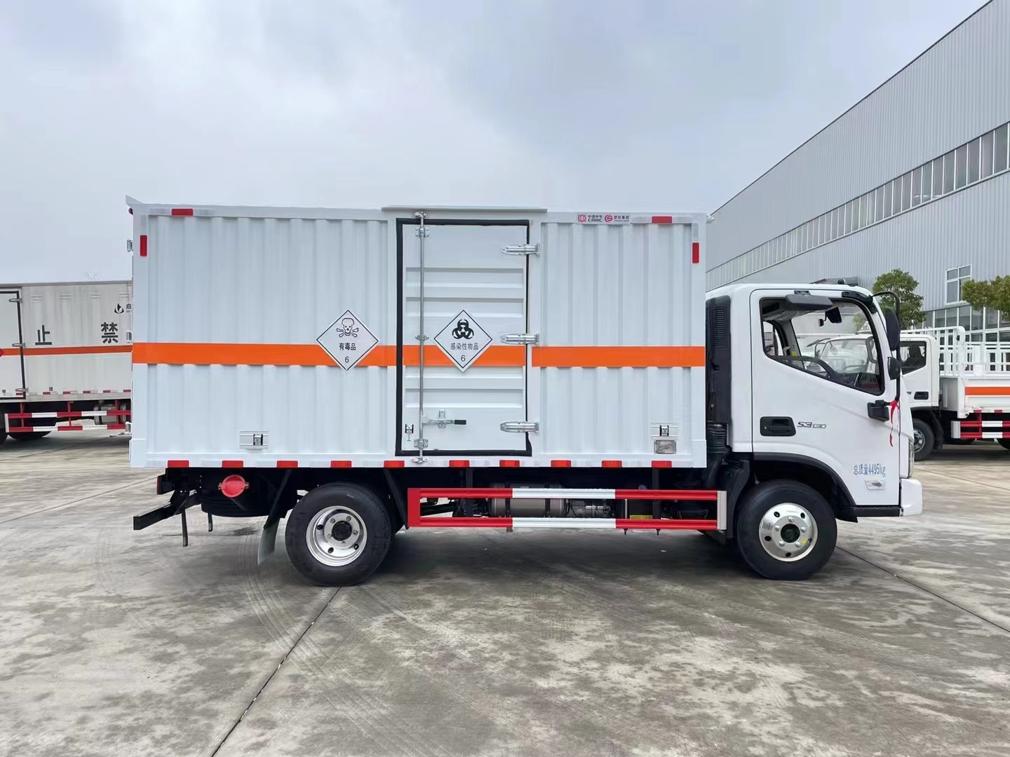 福田欧马可4.2米蓝牌毒性和感染性物品厢式运输车