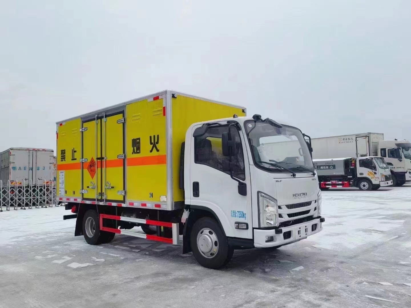 五十铃黄牌3.9吨爆破器材运输车